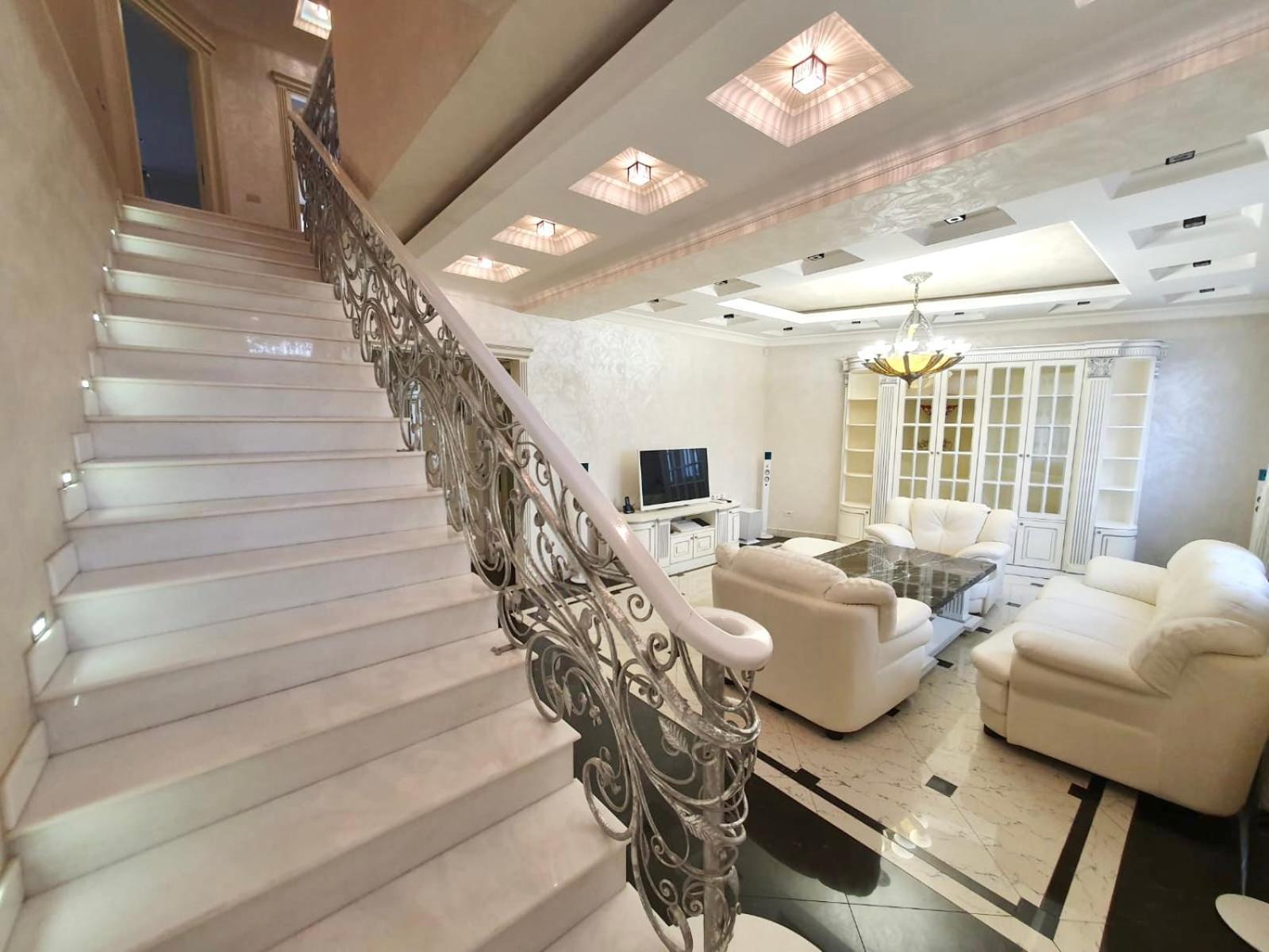 Роскошная Двухуровневая Квартира Luxurious Duplex Apartment Ereván Exterior foto